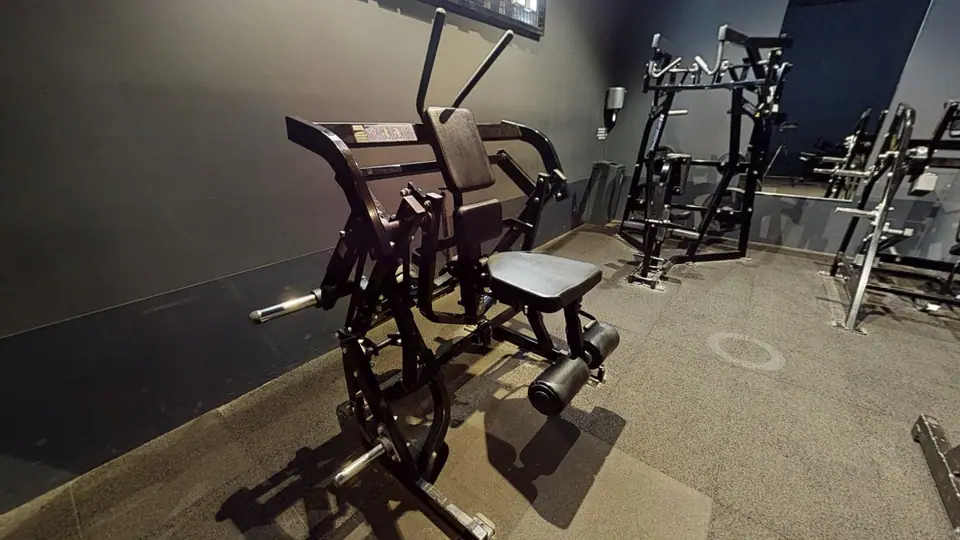 Abdominal Oblique Crunch - Fitness Park Montpellier Odysseum