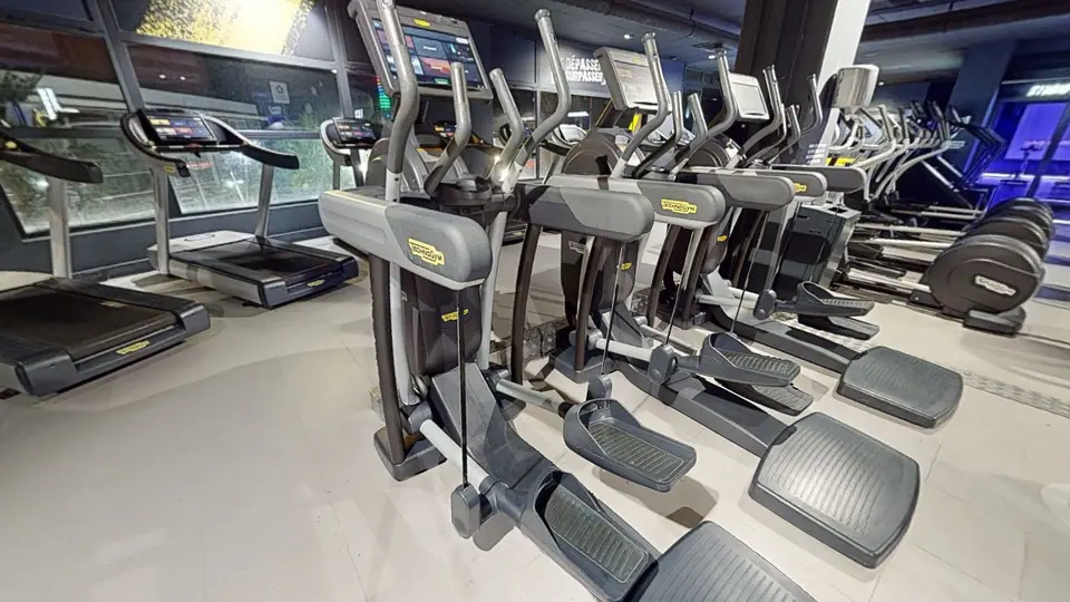 Vélo elliptique Synchro - Fitness Park Montpellier Odysseum