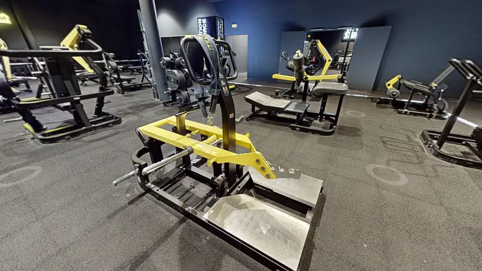 Belt Squat - Fitness Park Montpellier Odysseum