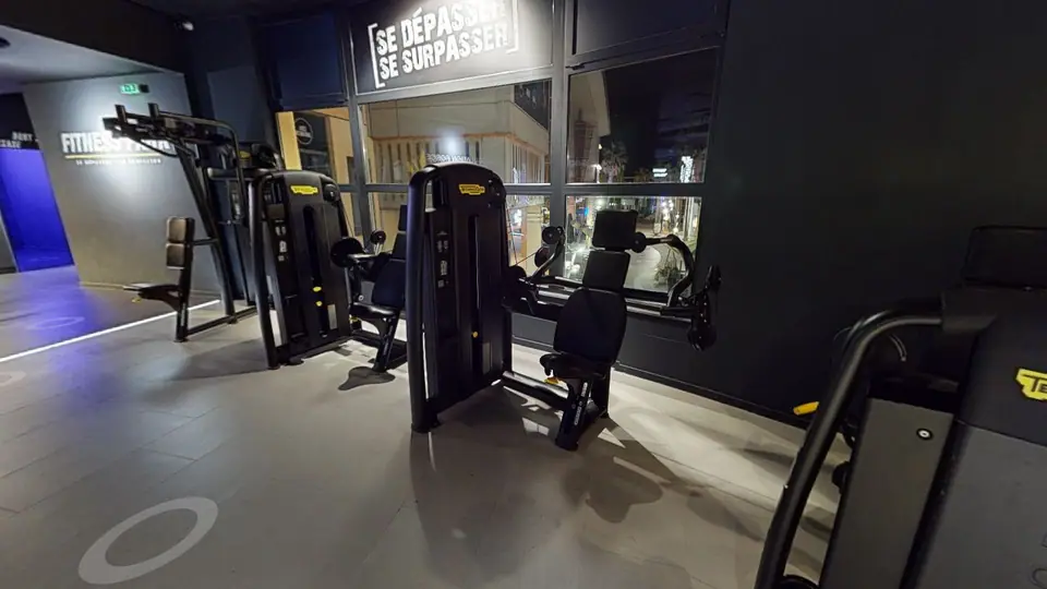 Arm Extension - Fitness Park Montpellier Odysseum